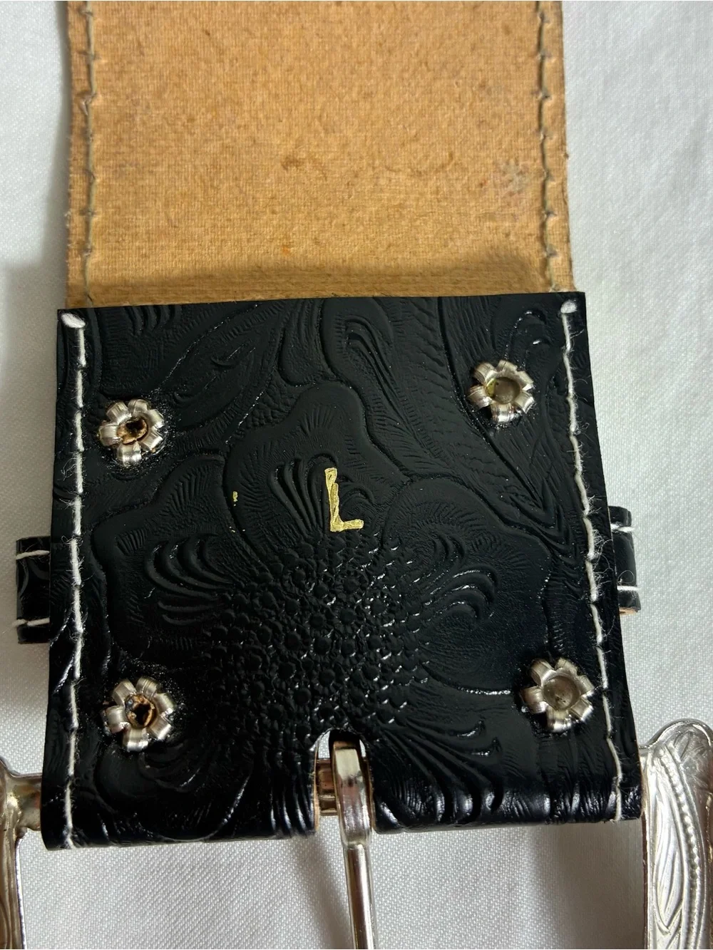 Womens belt Sz L Western Tooled Black faux Leather Engraved Silver Buckle